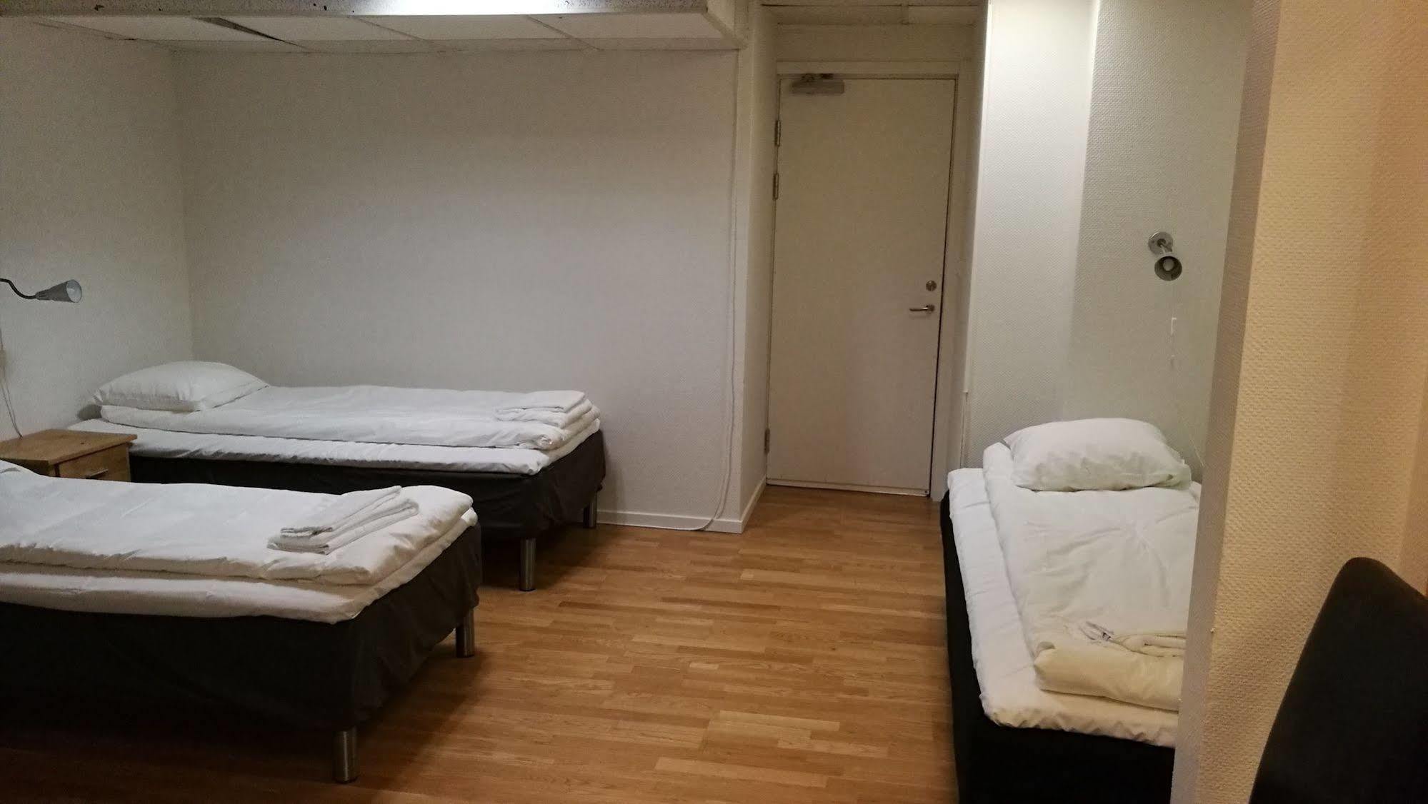 Metro Hotel Стокгольм Экстерьер фото
